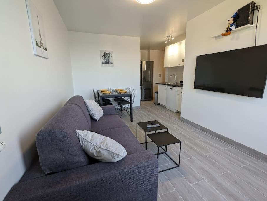 Appart Tout Confort Tres Proche Rer A Torcy  Dış mekan fotoğraf